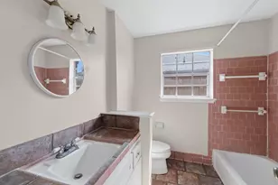6926 Finch St, Houston, TX 77028 - Photo 9