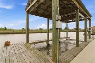 3710 17th St N, Texas City, TX 77590 - Photo 33