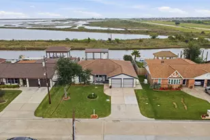 3710 17th St N, Texas City, TX 77590 - Photo 3