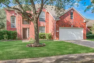 4731 Silverlake Dr, Sugar Land, TX 77479 - Photo 3