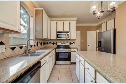 4731 Silverlake Drive, Sugar Land, TX 77479 - Photo 17