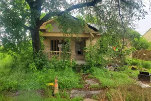 8065 Delwood St, Houston, TX 77087 - Photo 1