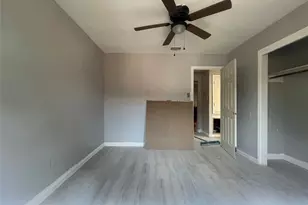 9614 Wellsworth Dr, Houston, TX 77083 - Photo 5