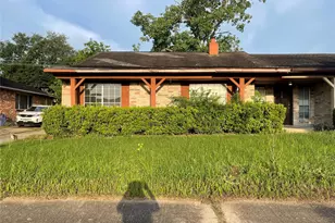 9614 Wellsworth Dr, Houston, TX 77083 - Photo 19