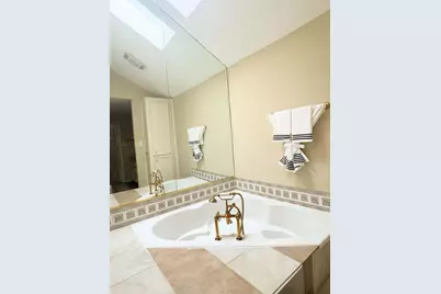 2413 Potomac Drive #D, Houston, TX 77057 - Photo 17