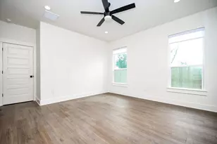 4101 Victoria, Dickinson, TX 77539 - Photo 23