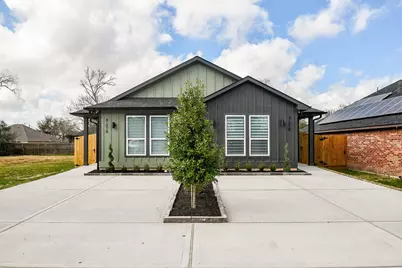 4101 Victoria #A, Dickinson, TX 77539 - Photo 1