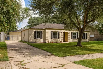 15811 Wandering Trail, Friendswood, TX 77546 - Photo 3