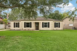 15811 Wandering Trail, Friendswood, TX 77546 - Photo 1