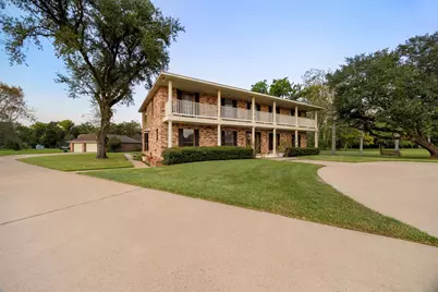 9300 Oakcrest Drive, Manvel, TX 77578 - Photo 5