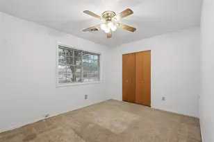 3807 Kelli Ln, Bryan, TX 77802 - Photo 13