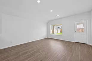 16689 Heritage Pnes Ln, Conroe, TX 77302 - Photo 9