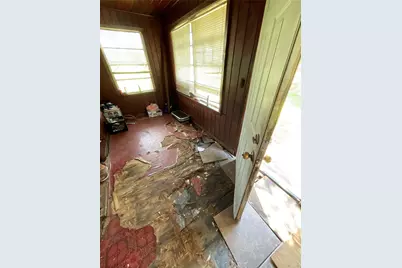 305 Burr Street, Houston, TX 77011 - Photo 9