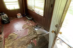 305 Burr St, Houston, TX 77011 - Photo 9