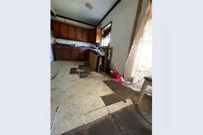 305 Burr Street, Houston, TX 77011 - Photo 15