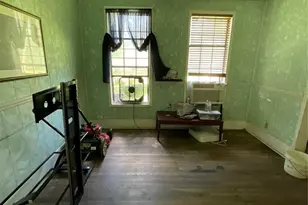 305 Burr St, Houston, TX 77011 - Photo 11