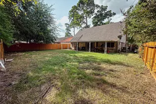 16250 Hollow Wood Dr, Houston, TX 77090 - Photo 17