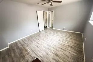 16250 Hollow Wood Dr, Houston, TX 77090 - Photo 11