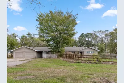 527 County Road 214, Bay City, TX 77414 - Photo 1