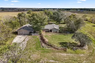 527 County Rd 214, Bay City, TX 77414 - Photo 7