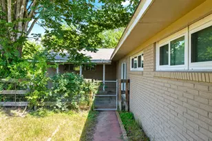 527 County Rd 214, Bay City, TX 77414 - Photo 33