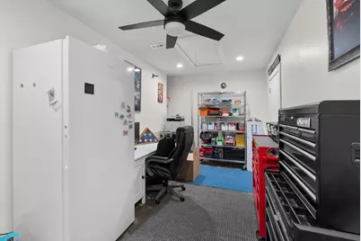 4825 Kingfisher Drive, Houston, TX 77035 - Photo 21