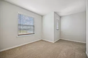 15642 Honey Cv Dr, Conroe, TX 77303 - Photo 17