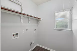 8307 Mandalay Bay Dr, Baytown, TX 77523 - Photo 23