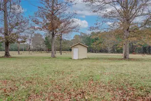 1016 E Capps Rd, Livingston, TX 77351 - Photo 39