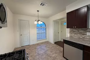 9215 Loren Ln, Houston, TX 77040 - Photo 9