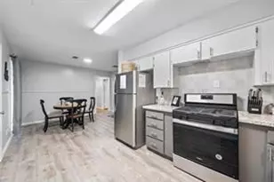 905 Ivy Ave, Deer Park, TX 77536 - Photo 7