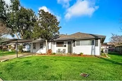 905 Ivy Avenue, Deer Park, TX 77536 - Photo 1