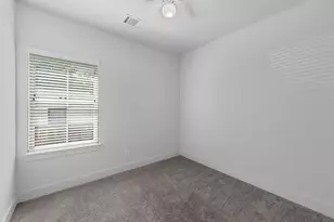 6033 Cypress St, Houston, TX 77074 - Photo 7