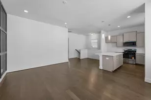 6033 Cypress St, Houston, TX 77074 - Photo 13