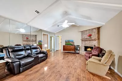 1403 Newport Boulevard, League City, TX 77573 - Photo 13