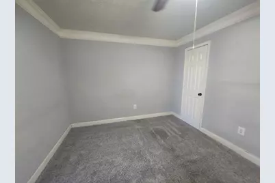 2410 Daffodil Street, Highlands, TX 77562 - Photo 9