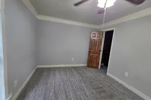 2410 Daffodil St, Highlands, TX 77562 - Photo 11