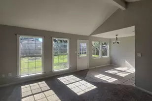 2410 Daffodil St, Highlands, TX 77562 - Photo 3