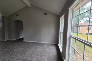 2410 Daffodil St, Highlands, TX 77562 - Photo 5