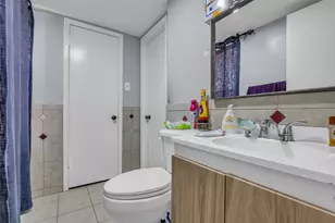 8823 Rutherford Ln, Houston, TX 77088 - Photo 11