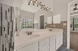 11218 Timbertree Ln, Houston, TX 77070 - Photo 43