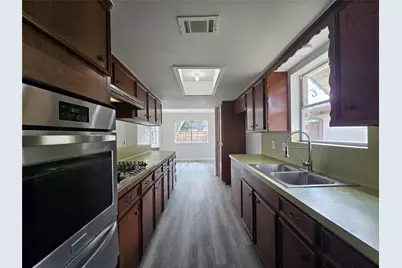 4019 Lemon Tree Lane, Houston, TX 77088 - Photo 9