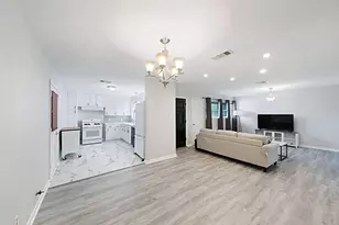 614 Gilpin St, Houston, TX 77034 - Photo 9