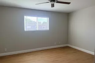 11002 Hammerly Blvd, Houston, TX 77043 - Photo 11