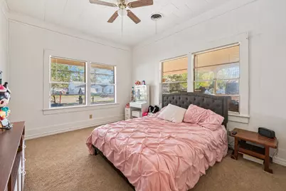 945 N Travis Street, Liberty, TX 77575 - Photo 11