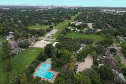 10505 Willowgrove Drive, Houston, TX 77035 - Photo 15