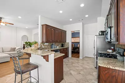 18 Almond Branch Place, The Woodlands, TX 77382 - Photo 17