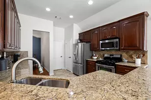 18 Almond Branch Pl, The Woodlands, TX 77382 - Photo 19