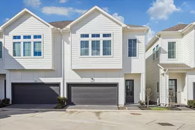 728 Carriage Knolls Drive, Houston, TX 77008 - Photo 1