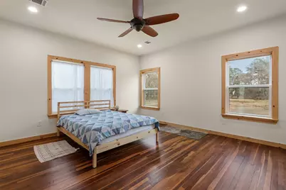 9009 Lazy Lane, Hitchcock, TX 77563 - Photo 19